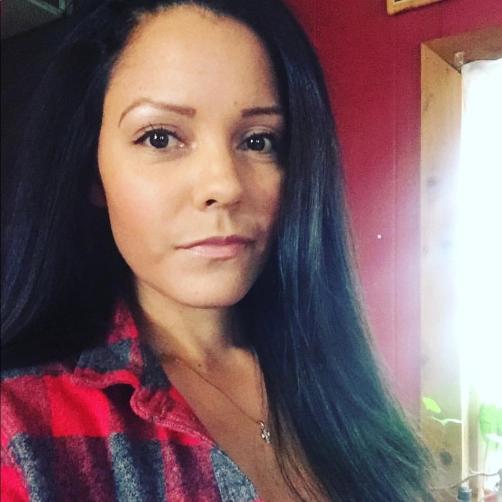 Meet your Posher, Christina